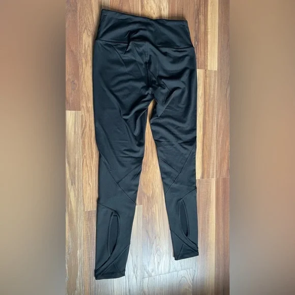 Victoria’s Secret Knockout Leggings with Cutout Detailing | women’s size small - Picture 7 of 7